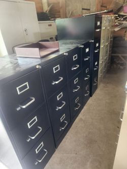 Filing Cabinets with keys