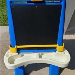 Vintage Little Tikes Art Easel