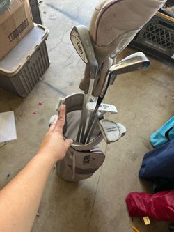 Kids golf set $10