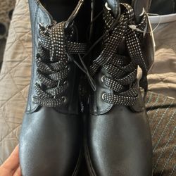 Girl New Boots