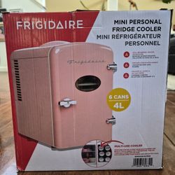 Frigidaire Mini Personal Fridge Cooler