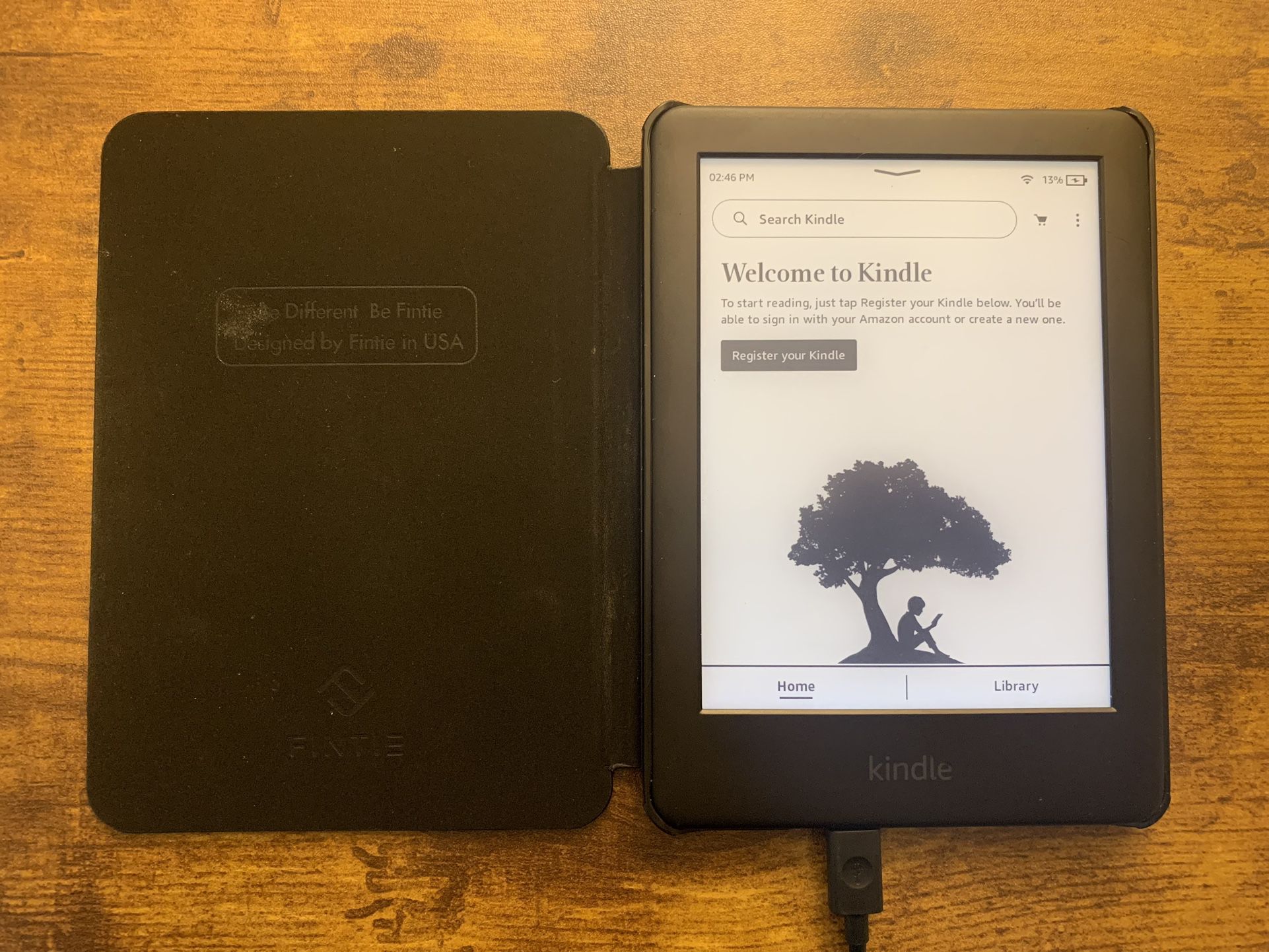 Amazon Kindle 2019, 10th Generation with cover