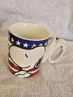 SNOOPY UNIVERSAL STUDIOS JAPAN 10TH ANNIVERSARY CUP 2011 PEANUTS WORLDWIDE LLC