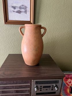 Tuscan vase
