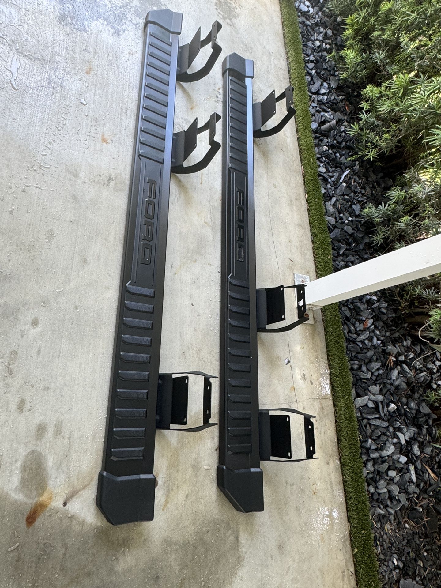 Ford F-(contact info removed)-2025 OEM Running Boards