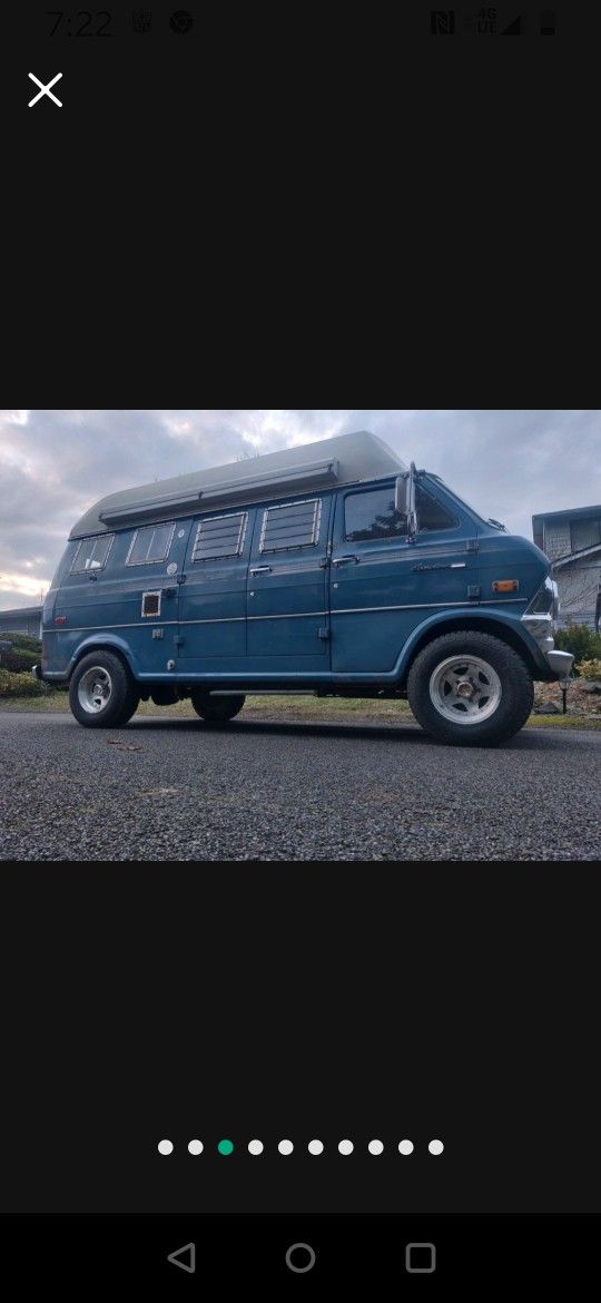 1971 Ford Econoline 200 Custom Camper Van