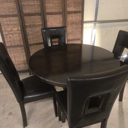 $200 OBO Stylish 5-Piece Dark Wood Round Dining Set with 4 Chairs