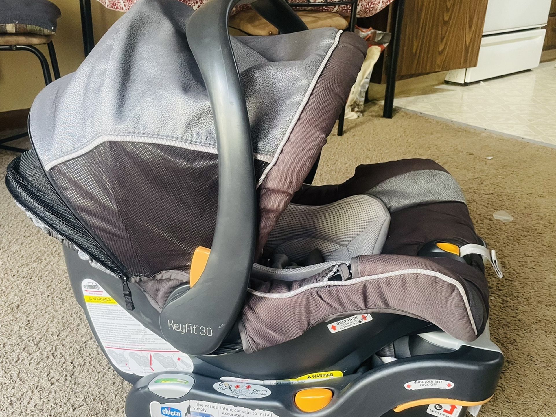 Chicco Keyfit Infant Car Seat