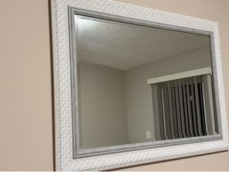 White mirror