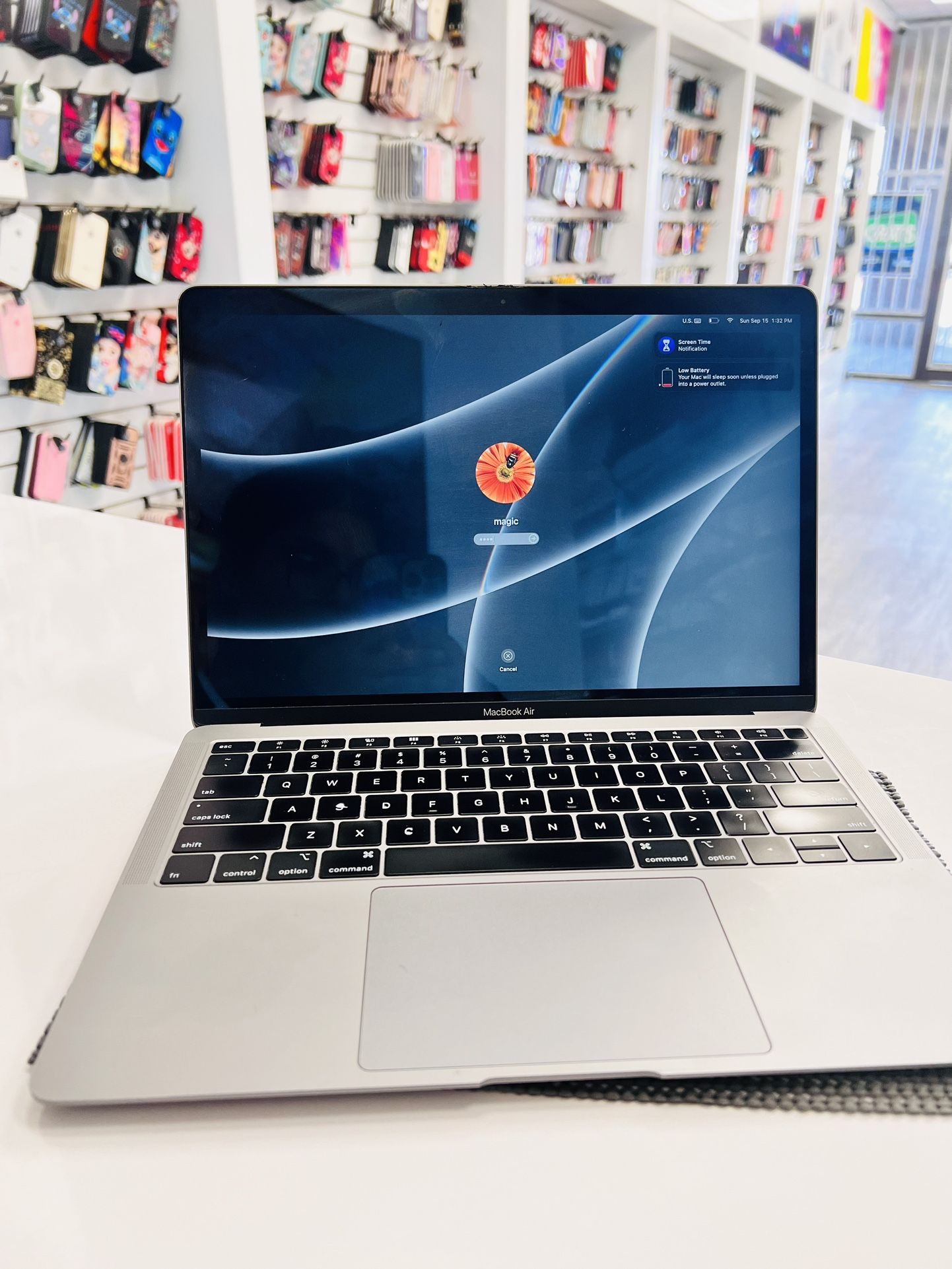 MacBook Air 13 Inch WiFi 8gb 256gbstorage 2020