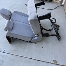 Rear seats of 2011-2018 Sienna models.