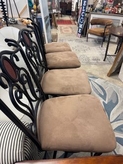 6 Bar Stools