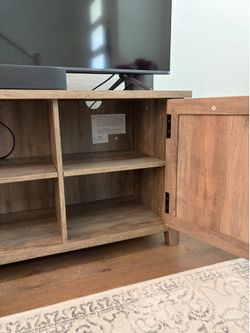 Wayfair Farmhouse TV Stand / Media Console – Rustic Oak Finish