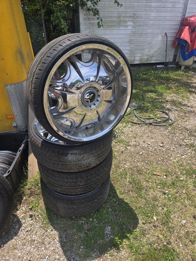 22in rims and tires MUTI FIT for Sale in Chesapeake, VA - OfferUp