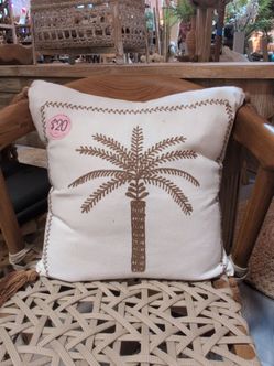 Throw pillow