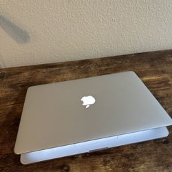 Fast Powerful 15inch Retina Core i7 16gb Ram 512gb Macbook Pro 2015 Mac OS 2025 Sequoia 