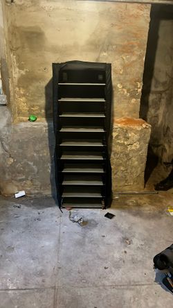 Sneaker or personal shelf you can zipper it up also