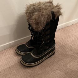 Women’s Sorel Winter Boots Size 8