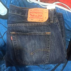 Mens Levis Size 36 X30 No Delivery Cash Only All Sales Are Final for Sale  in Hesperia, CA - OfferUp