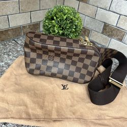 Authentic Louis Vuitton Crossbody Bag 