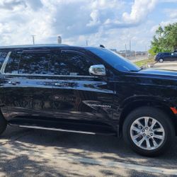 Chevrolet  Suburban  Primier 