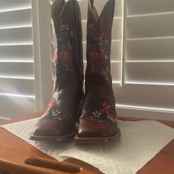Shyanne Women’s Cowboy Boots