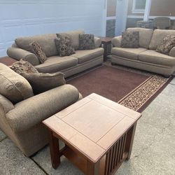 Beautiful Living Room Set - Couch Loveseat Chair 3 Matching End Tables