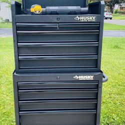 Husky 27-inch 10-Drawer Mobile Tool Storage Chest and Cabinet Set in textured black features