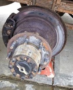 F 450 Rear Differential Hub With Bearings 