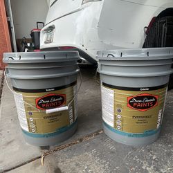 Paint Buckets And Supplies 