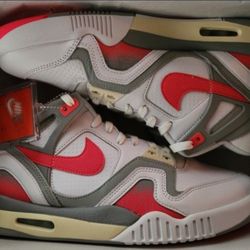 Nike Air Tech Challenge II 'Racer PinkSize 12
Brand New
Never Worn
Factory Laced
Includes Original Box
Hang Tag Included

*Retail $150*

Pick up in Me