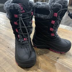 Toddler Snow boots Sz 11