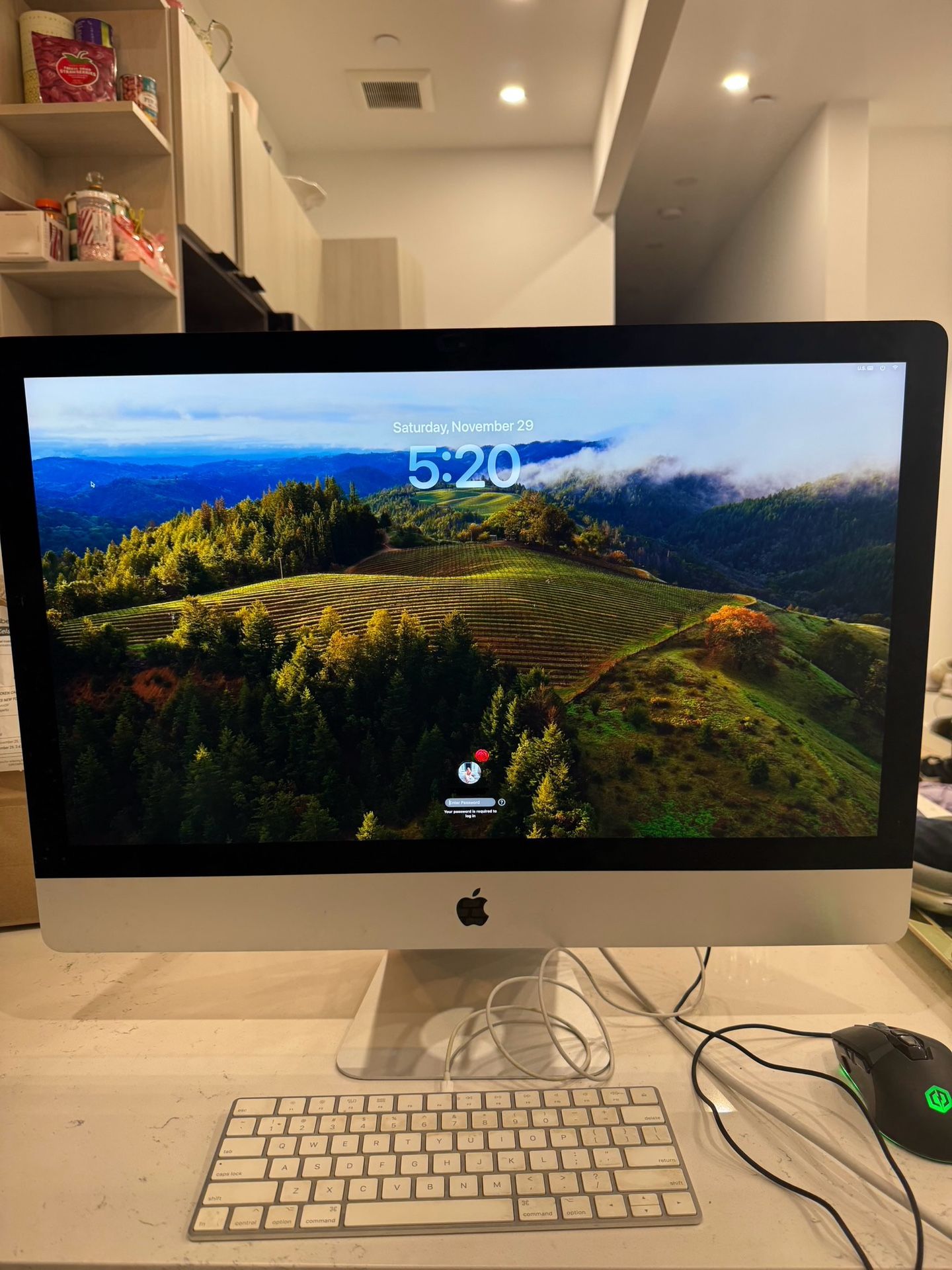 iMac 3 GHz 6-core Intel Core i5 24 GB Memory Retina 5K Display (2019)
