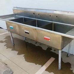 Commercial 3-Bay Deep Sink w/ Huge Drainboards & XL Compartments! 