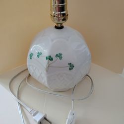 Belleek Trellis Shamrock Lamp