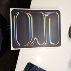 Brand New iPad Pro 13 Wifi + Cellular