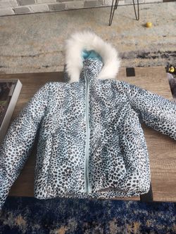 Girls Thick Winter Jacket. Size 7/8