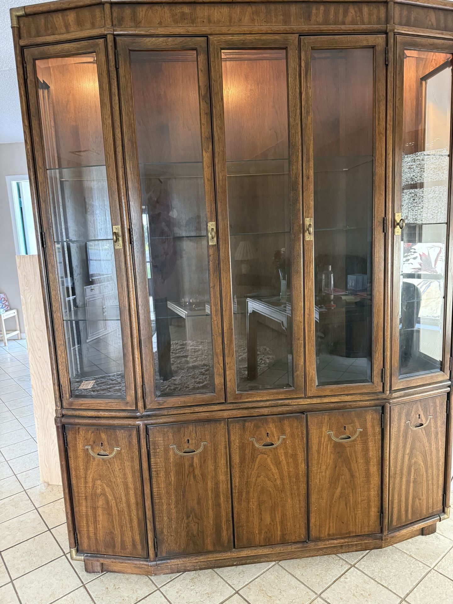 Drexel Accolade Lighted China Cabinet – Solid Wood