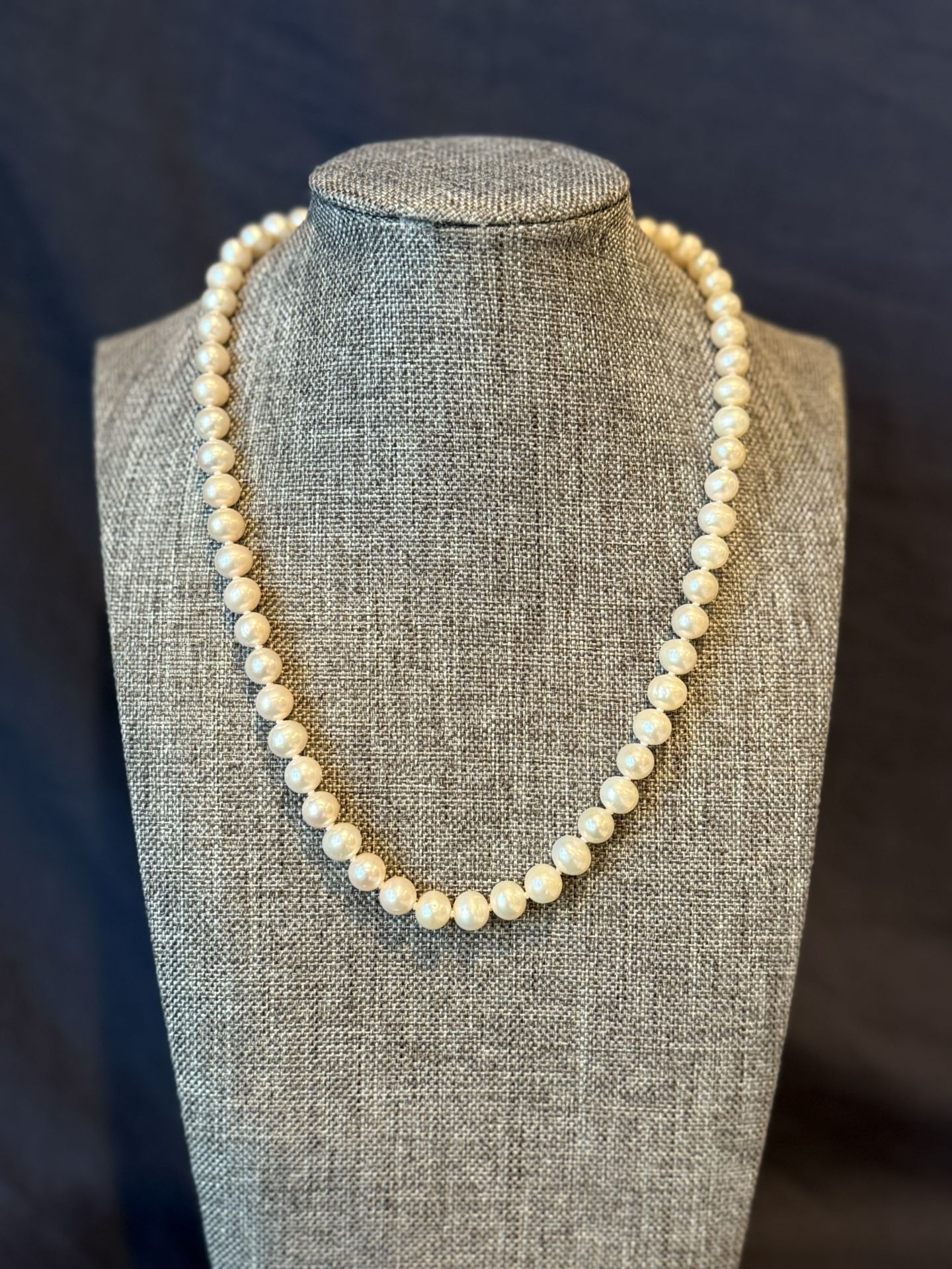 Hand Knotted Pearl Necklace With Sterling Silver Clasp New 8-8.5mm