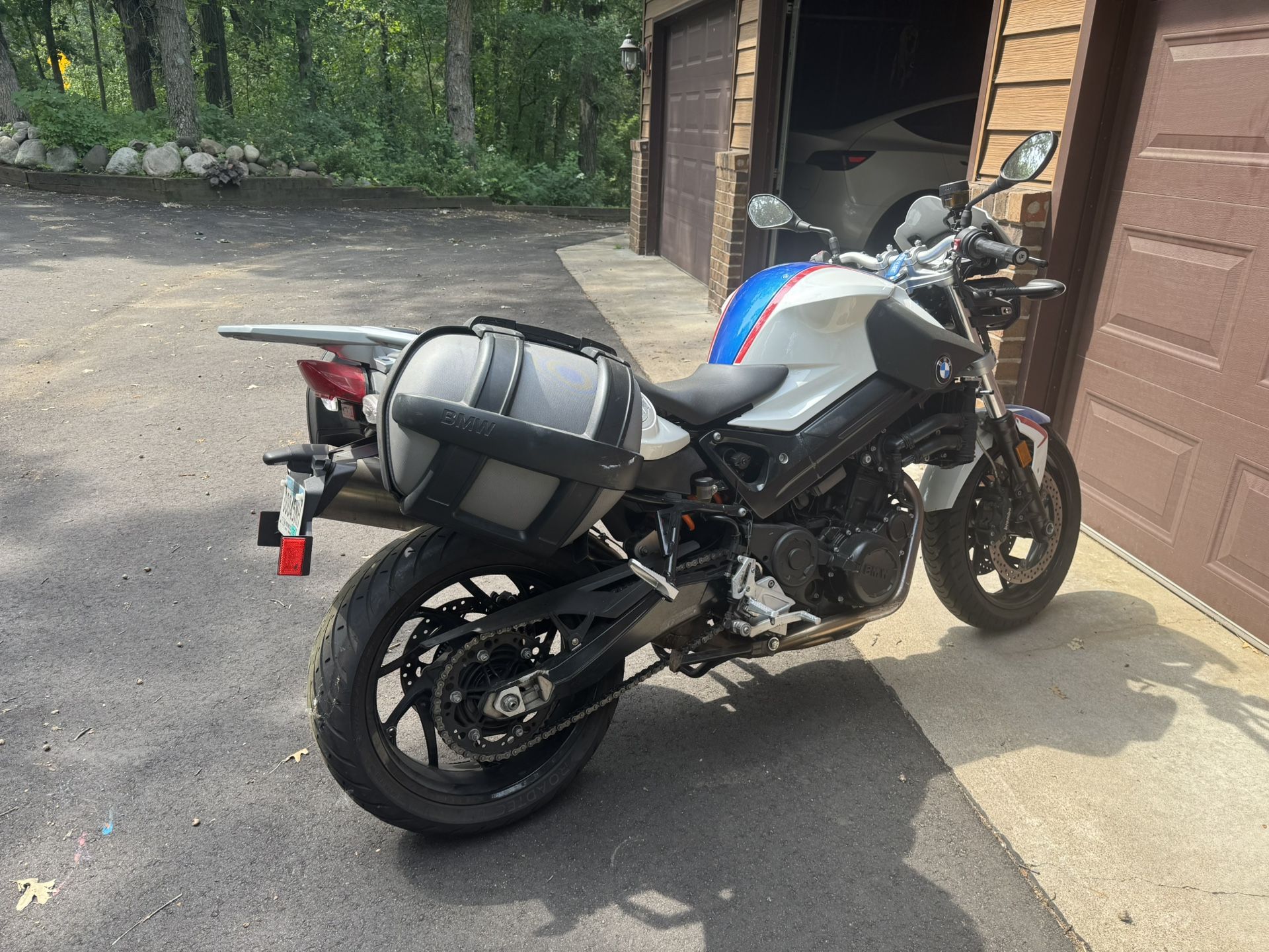 BMW F800R 2011 motorcycle