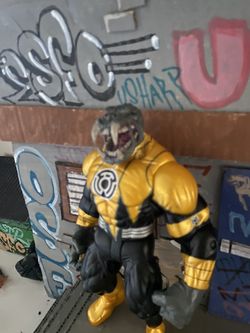 Dc Direct Yellow Lantern