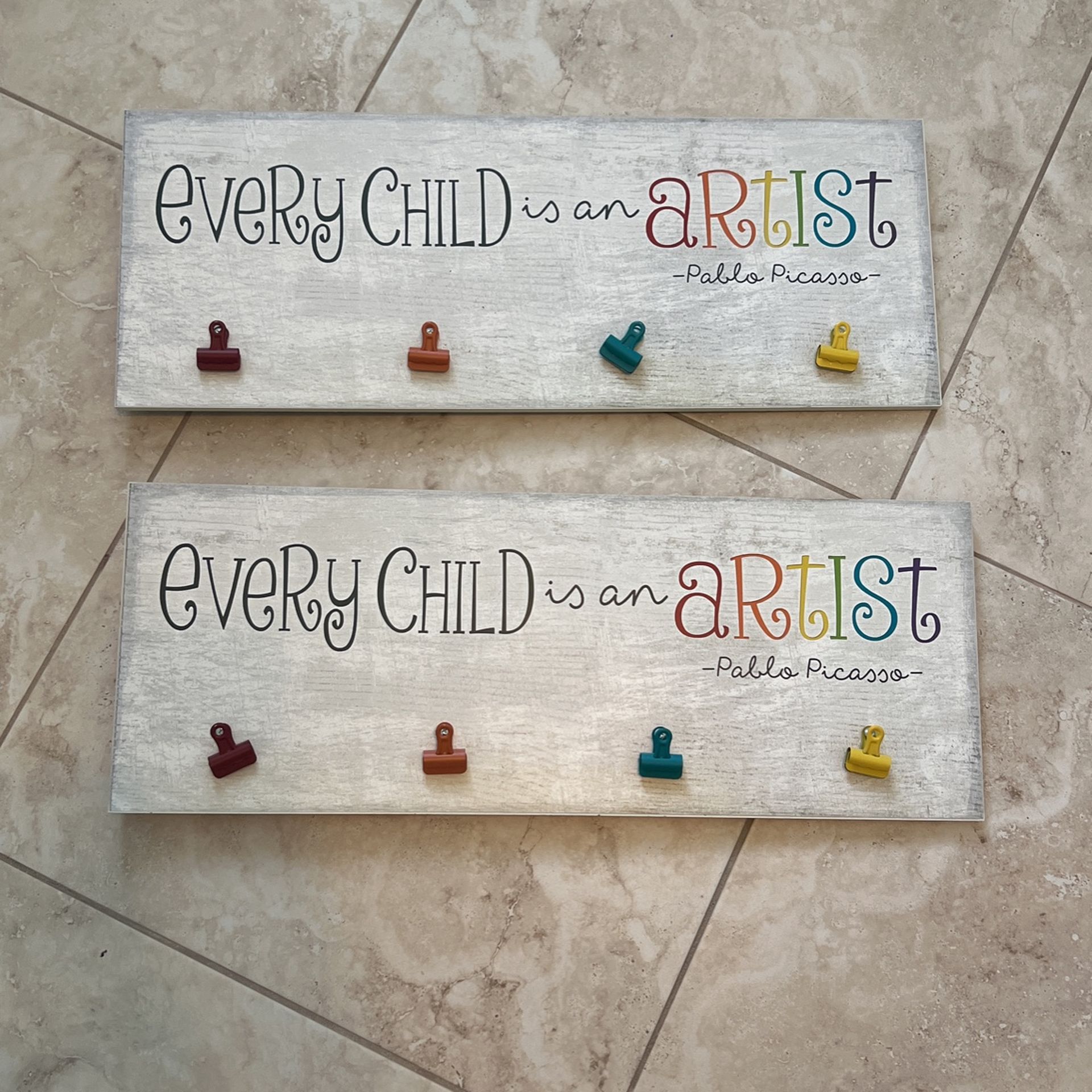 Kids Artist Display With Clips