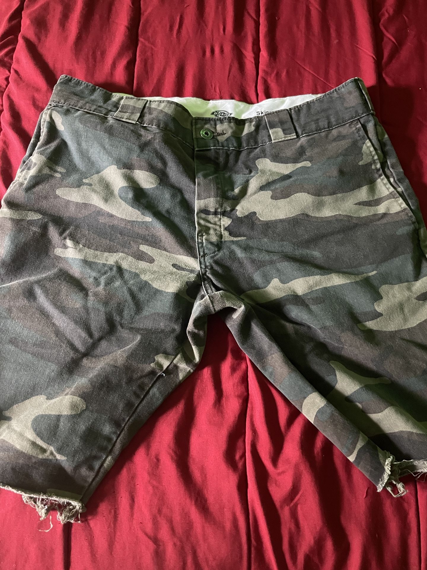 Dickers, skinny straight color, green cargoes