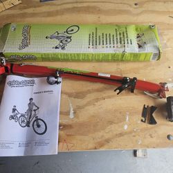 Red Trail Gator Trailer Bike Tow Bar