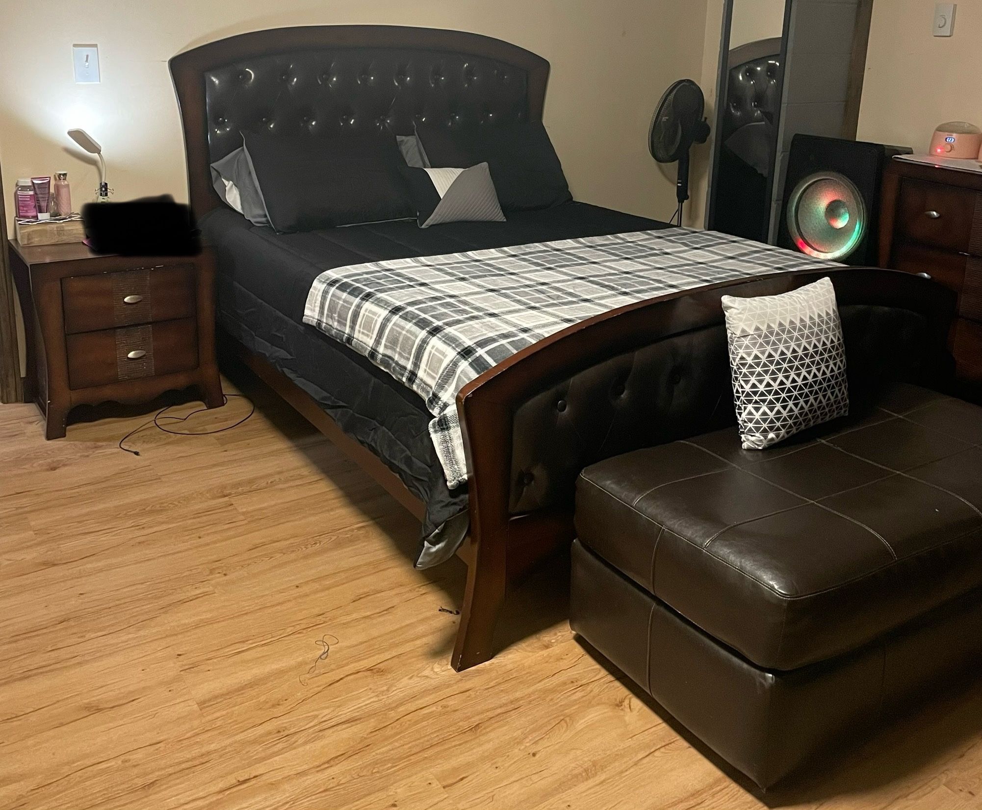 Queen Bedroom Set