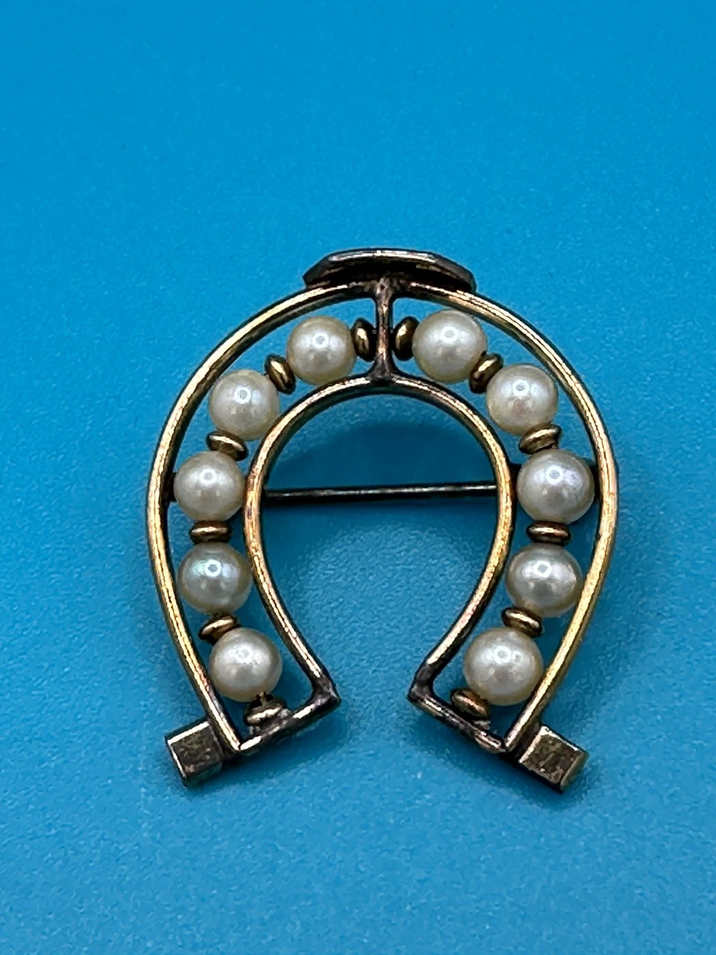 Vintage Horseshoe Shaped Faux Pearl Gold Tone Equestrian 1950-60’s