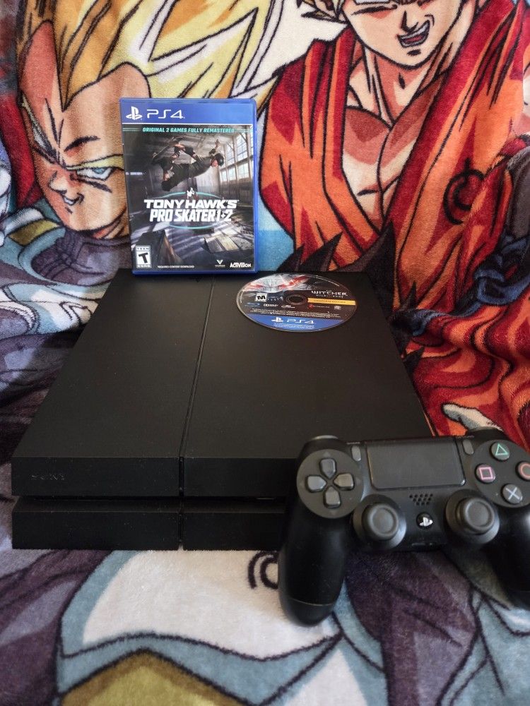 Sony Black Playstation 4 Console 500GB with 2 Games