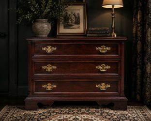 Vintage Bassett Eden House Collection Solid Cherry Bachelor’s Chest / Nightstand