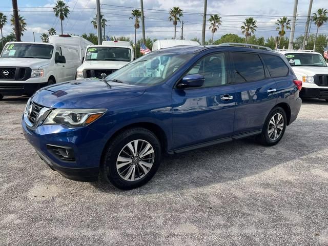 2017 Nissan Pathfinder