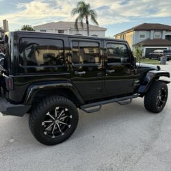 Jeep Wrangler Sahara 